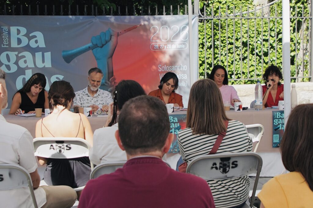 Conversatorio en Festival Bagaudas